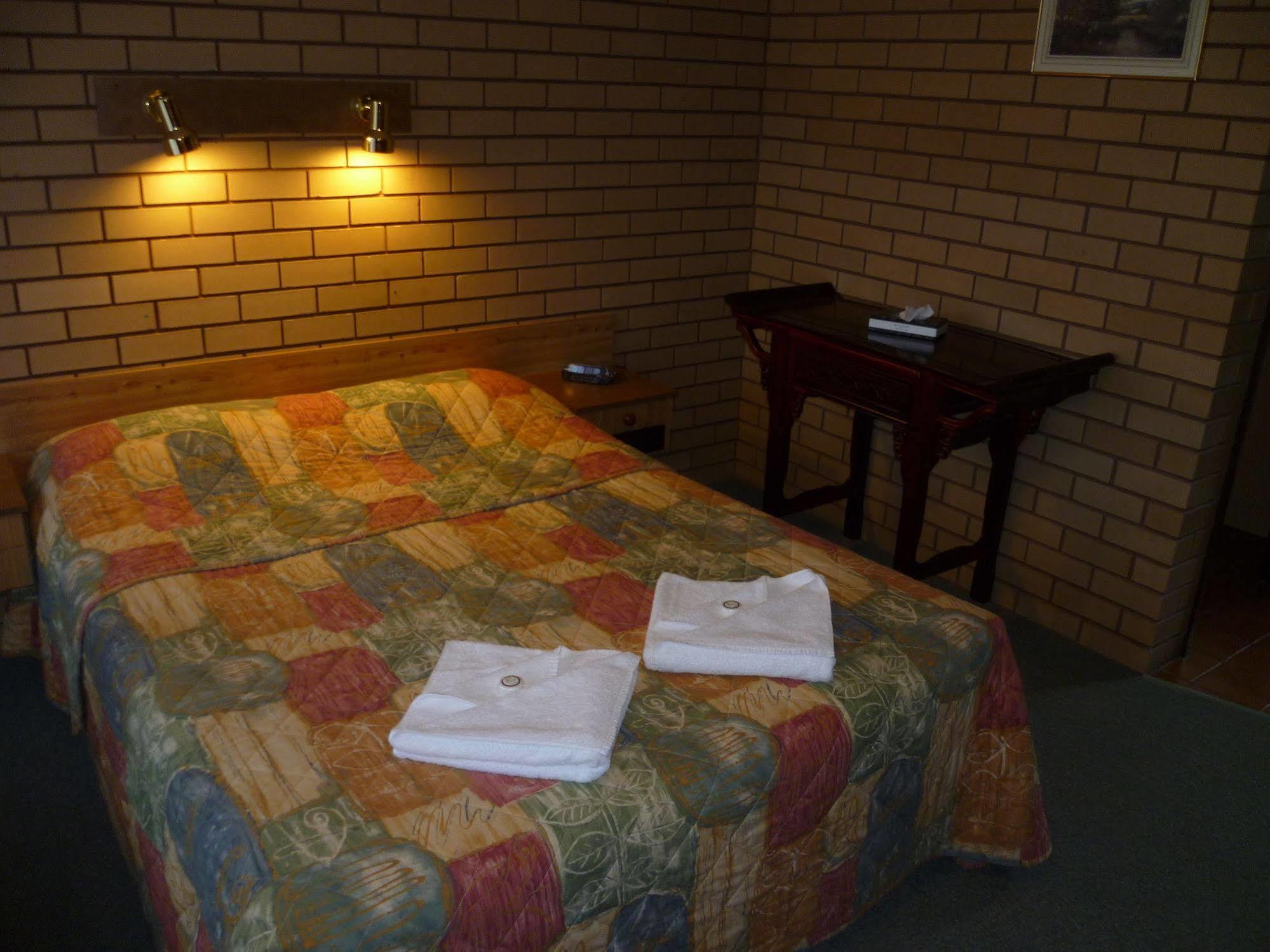 Birch Motel Tocumwal Previously Known As Kanimbla Motor Inn Buitenkant foto